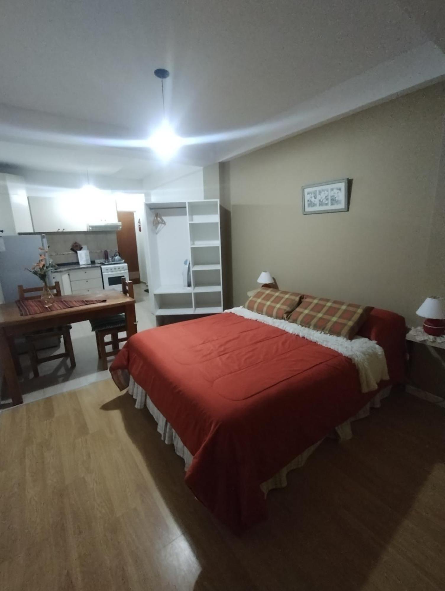 Acogedor Monoambiente Con Parking Daire Neuquén Dış mekan fotoğraf